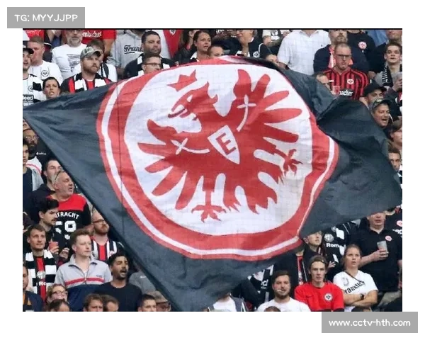 乌尊点射扳平比分,法兰克福攻势不减扳回劣势